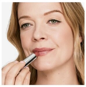 Clinique Dramatically Different Lotion and Tenderheart Lipstick Set NWT SO